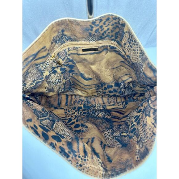 Plinio Visona, Yellow Leather Tote, Large, magnetic closure cheetah Print Inside - Picture 13 of 15